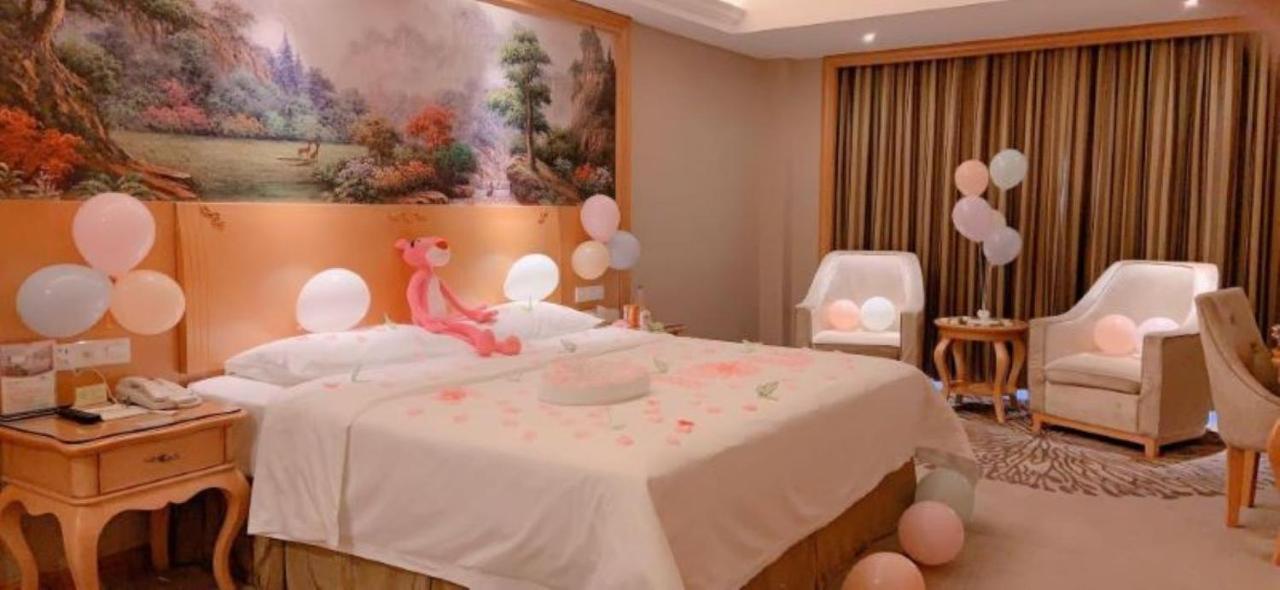Vienna Hotel Foshan Airport Экстерьер фото