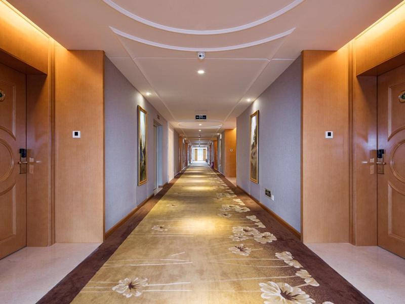 Vienna Hotel Foshan Airport Экстерьер фото